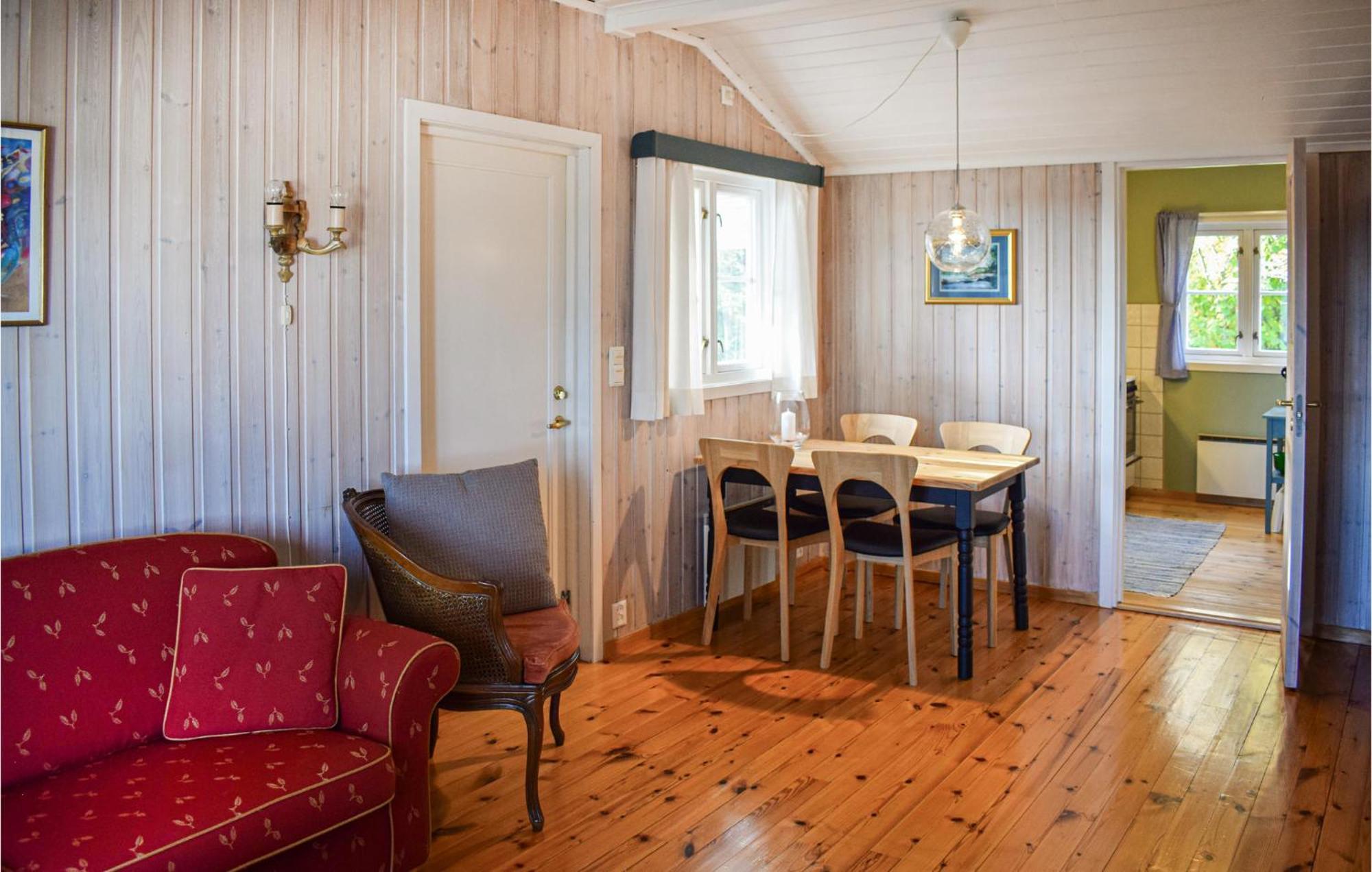 Beautiful Home In Aros With Kitchen Fagerstrand Bagian luar foto